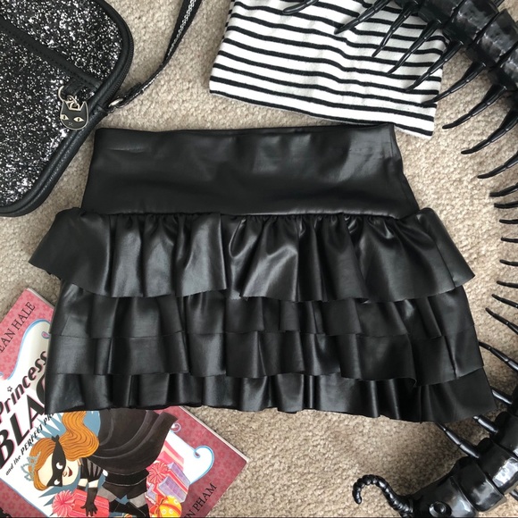 Ruum Other - RUUM Pleather Frilled Skirt